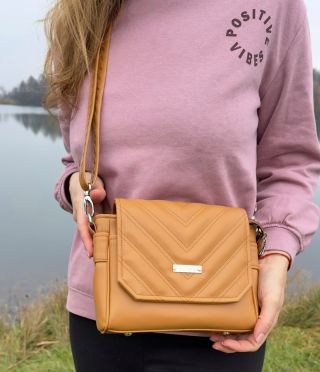 Krátké zamyšlení nad tím, jak nás inspirují lidé kolem nás… Občas stačí jeden detail, jedna věta nebo jeden úsměv. Možná...